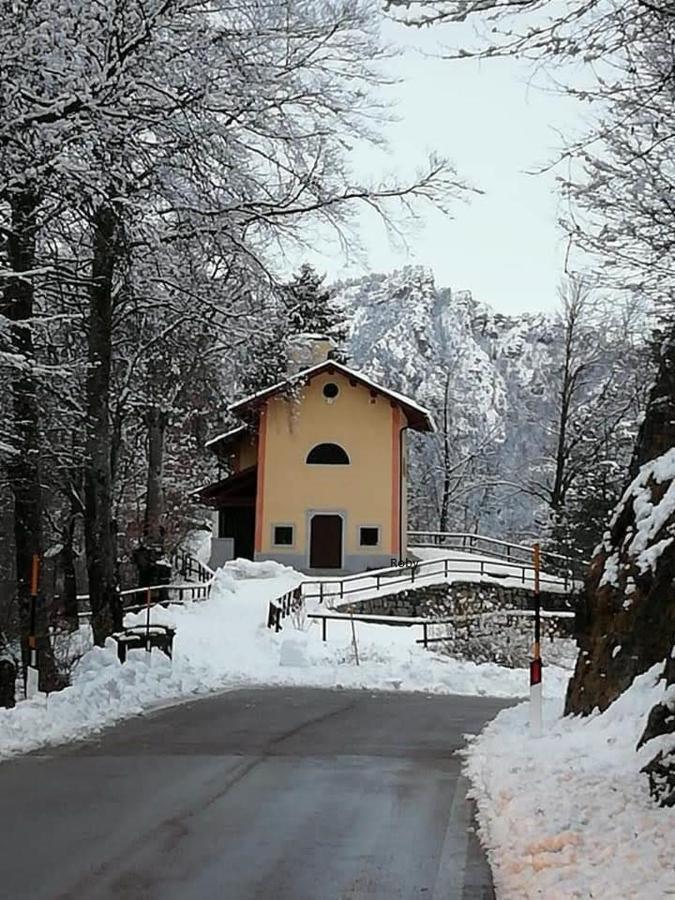 B&B Ai Pini Tiarno di Sopra Екстериор снимка