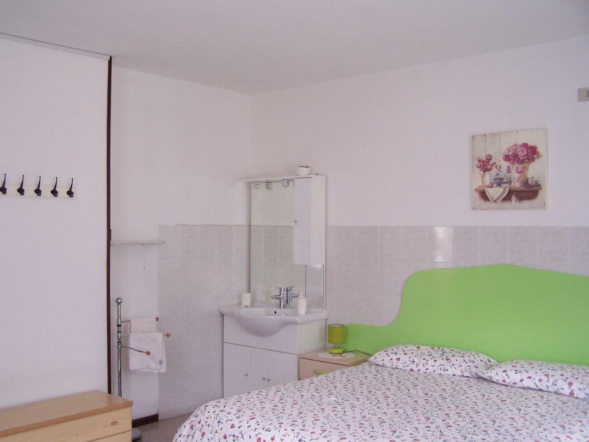 B&B Ai Pini Tiarno di Sopra Екстериор снимка