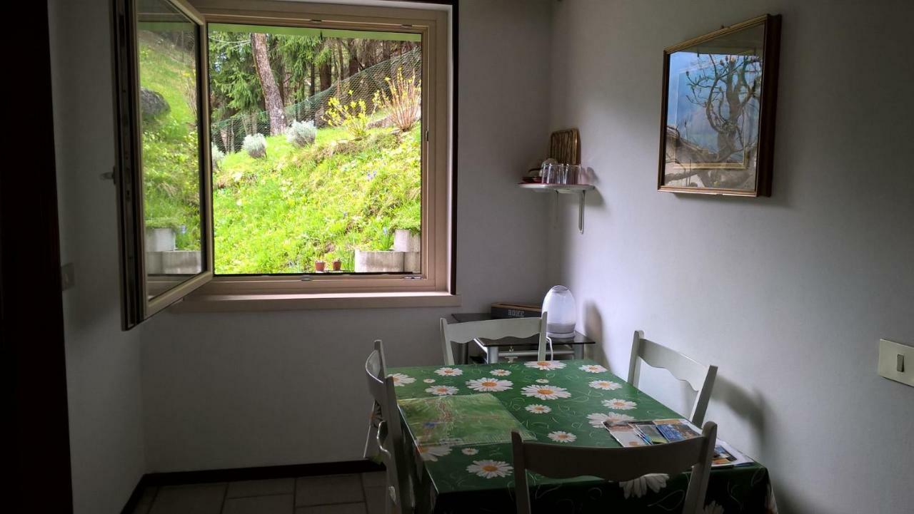 B&B Ai Pini Tiarno di Sopra Екстериор снимка